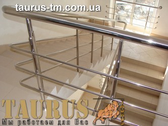 Перила, ограждение из нержавеющей стали для лестниц и лестничных маршей в административном здании и офисных помещениях